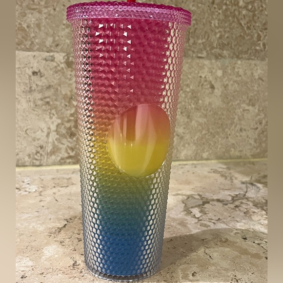 NWT 🌈 Rainbow Studded Tumbler Cold Drink Colorful 24oz - Picture 5 of 10